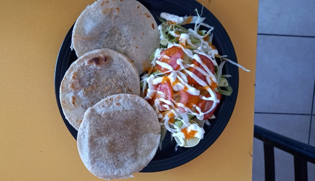 Combo los Favoritos + Refresco