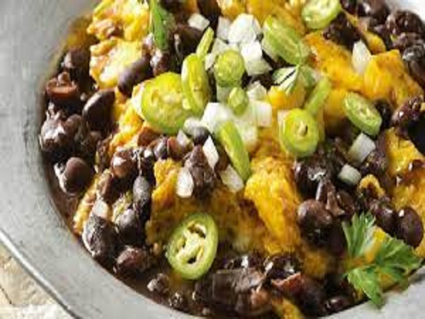 Huevos Revueltos con Frijoles
