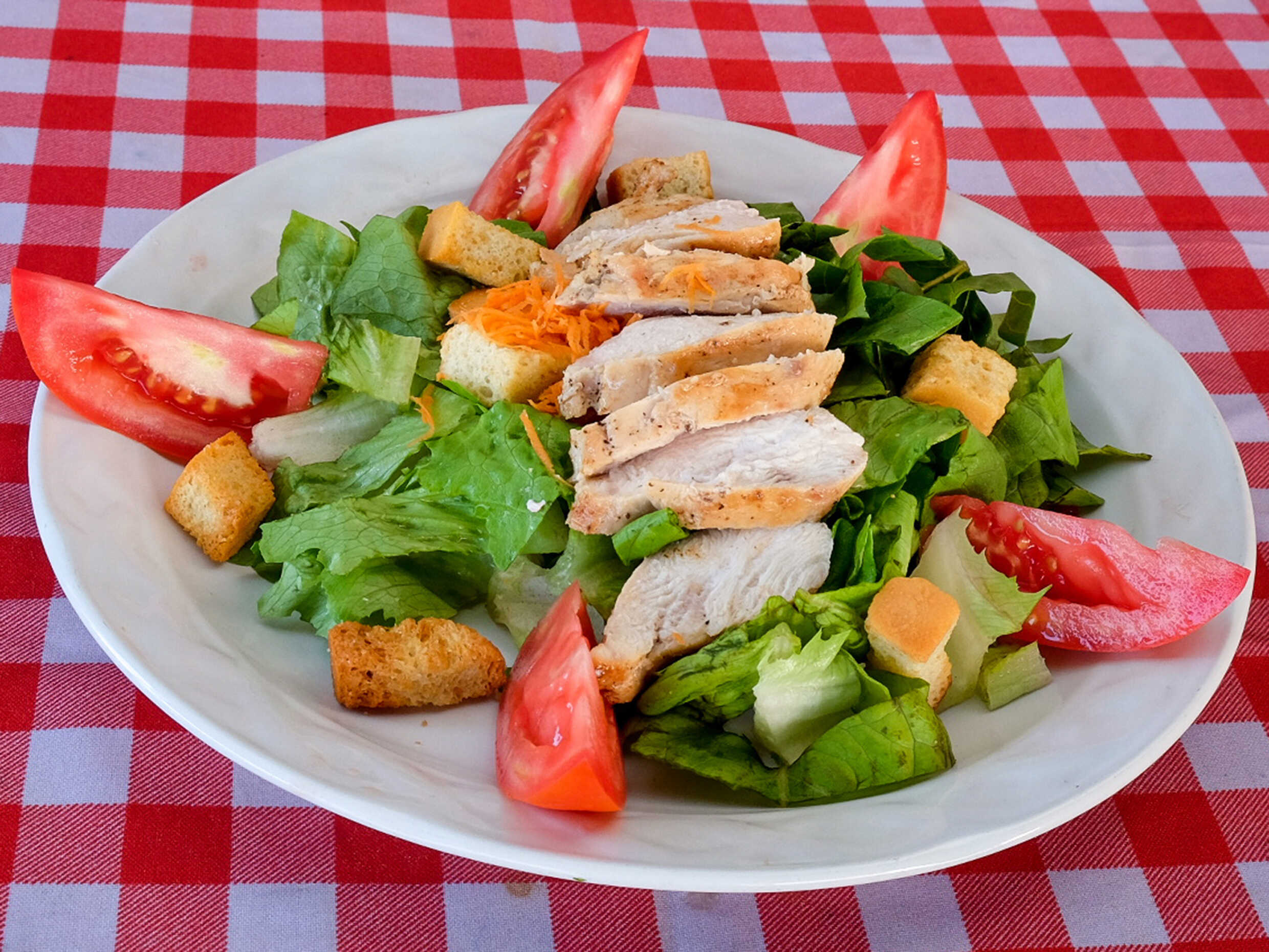 Ensalada con Pollo a la Plancha (200 gr).