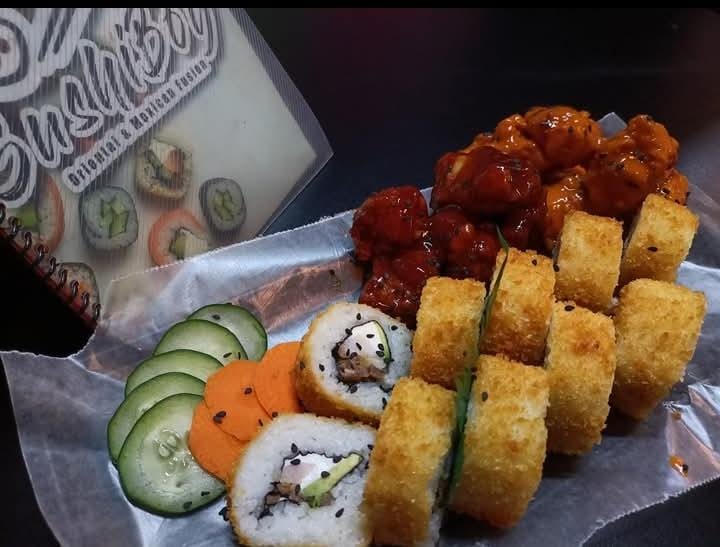 Rollo Sushi + Boneless