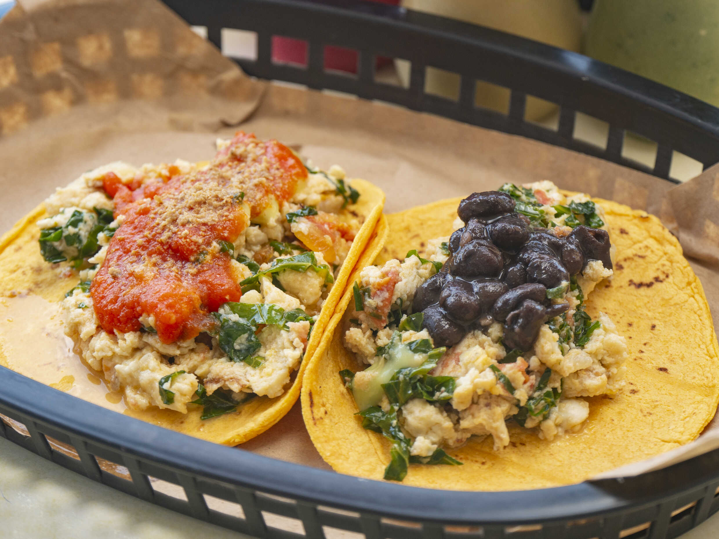 TACO DE POLLO CON RAJAS