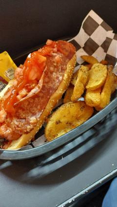 Hot Dog Sencillo con Papas y Coca Cola 355 ml