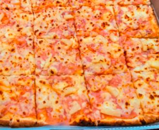 Pizza Cuadrada hasta 5 Ingredientes