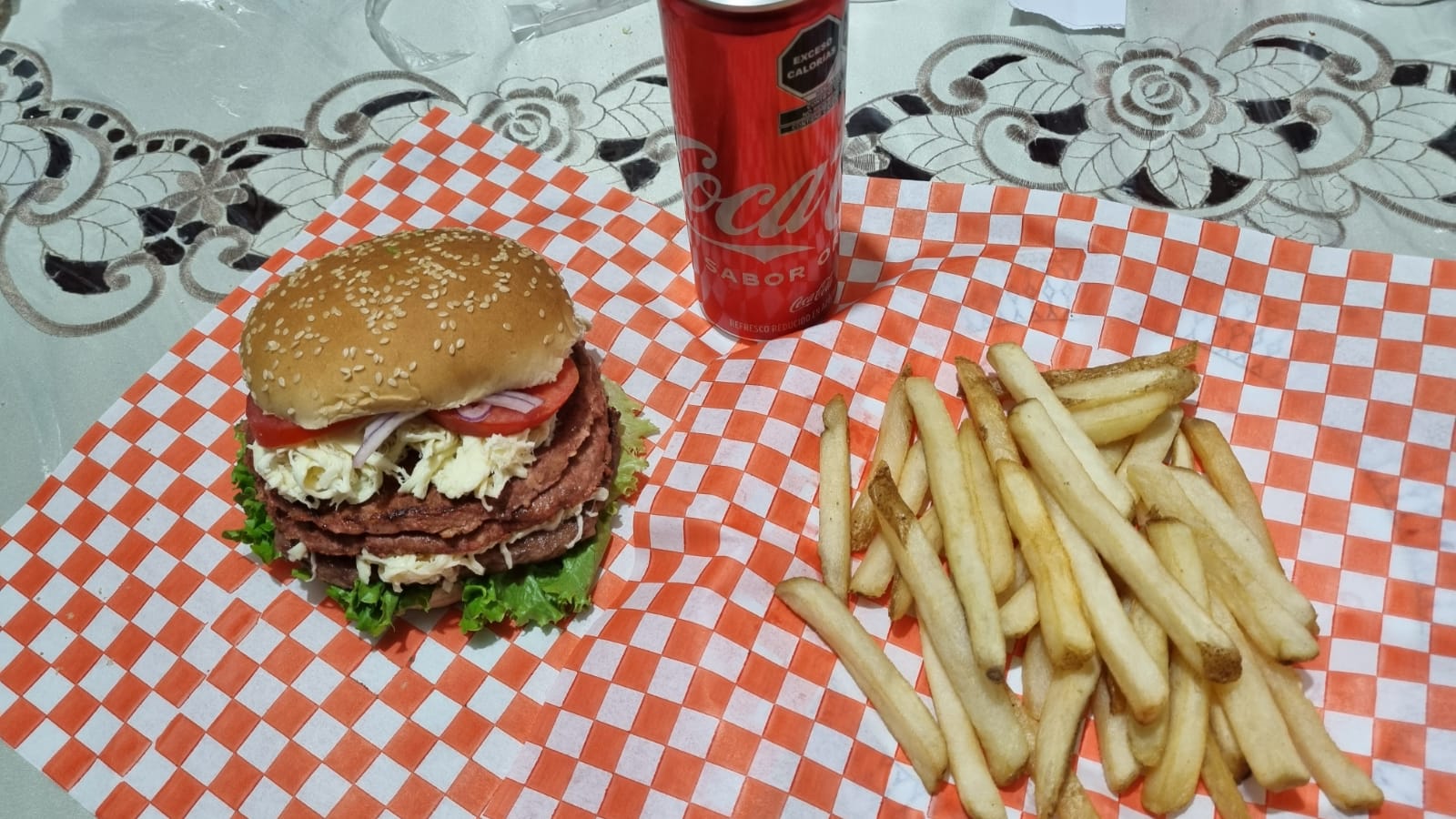 COMBO Hamburguesa + Refresco