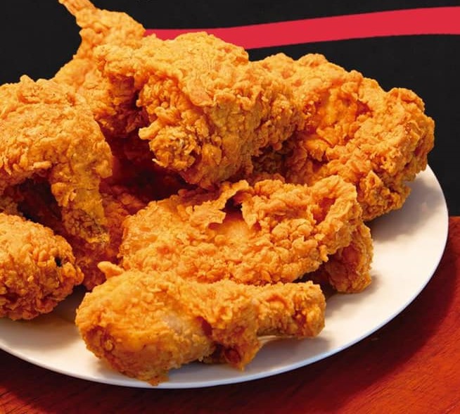 10 Piezas de Pollo Frito con Bananito