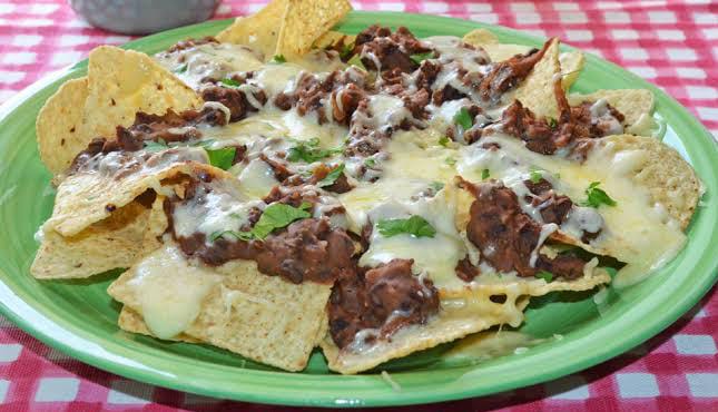 Totopos con Carne Gratinados