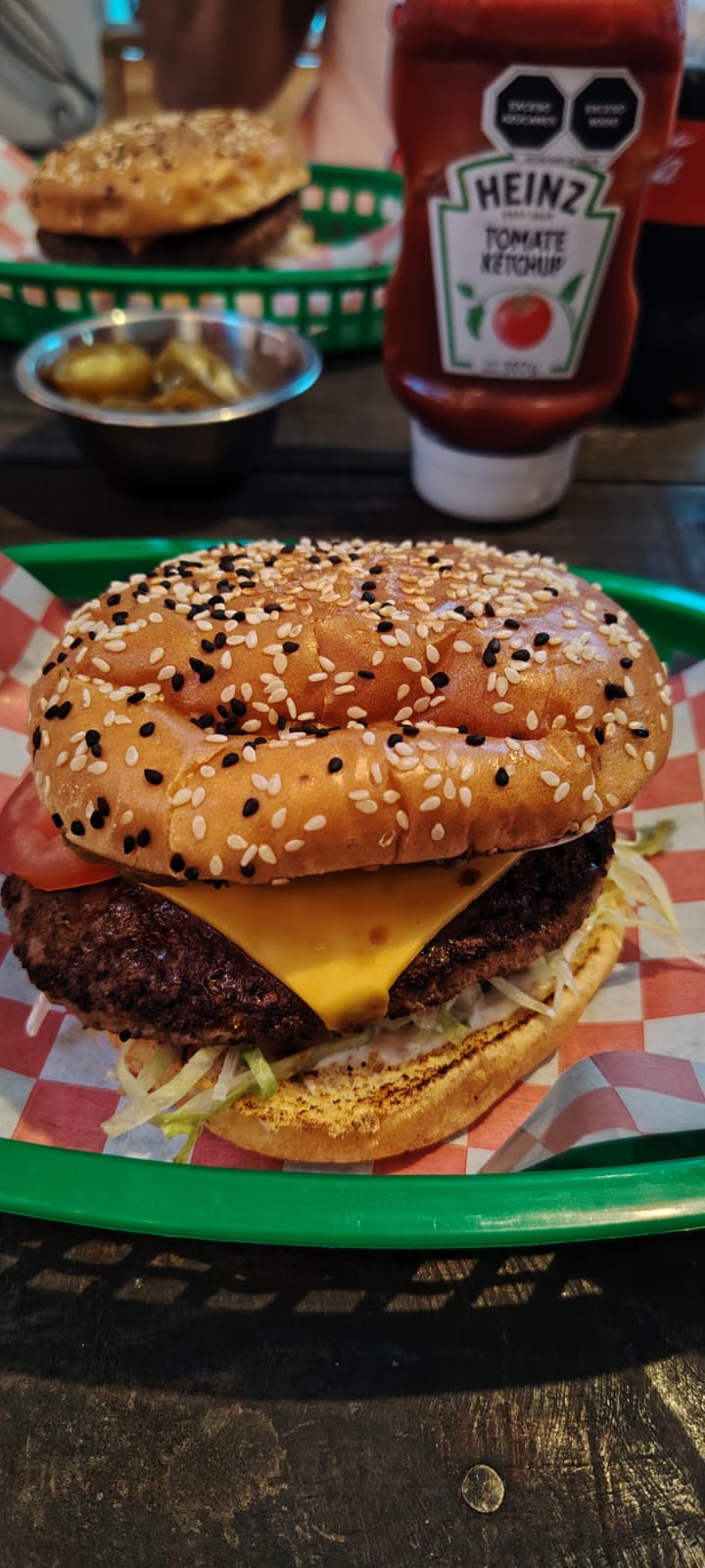 Hamburguesa Clásica