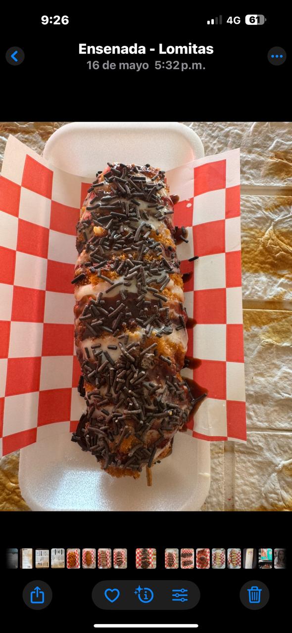 Banderilla de Salchicha C/Chocolate Hersheys