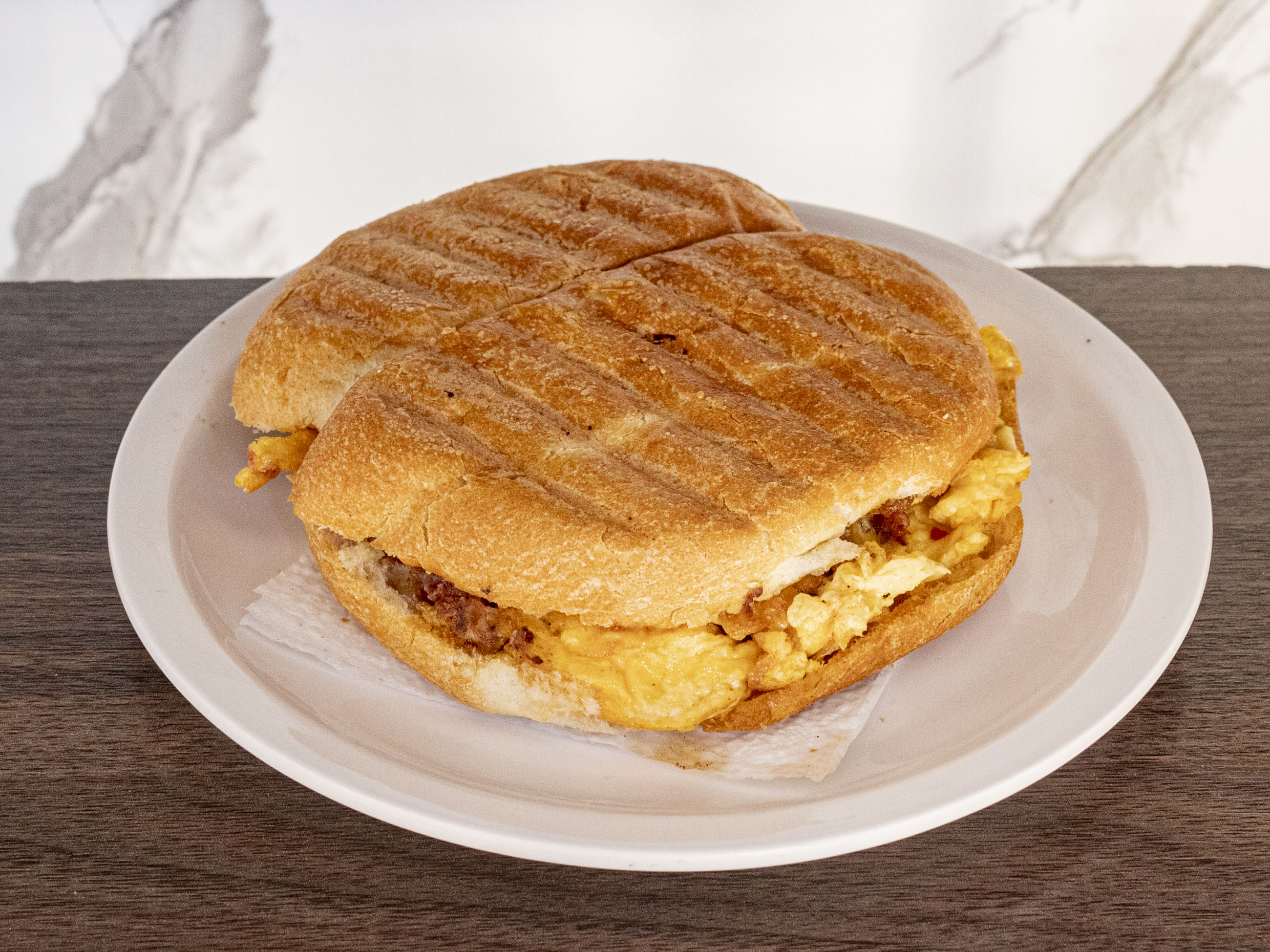 Torta Huevo con Longaniza.