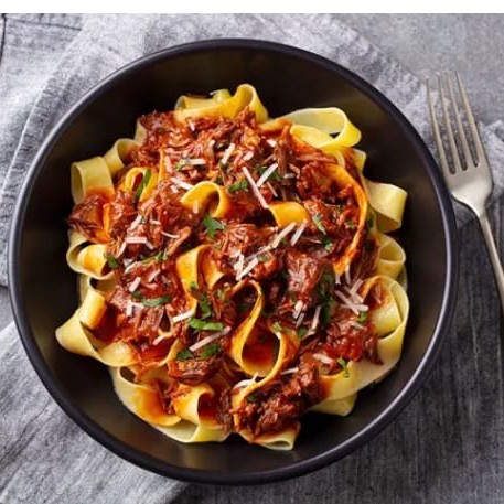 Monte sua massa do Jeito que preferir, você escolhe qual o tipo de massa, como deseja refogar, molho de sua preferência e até 6 acompanhamentos de sua escolha