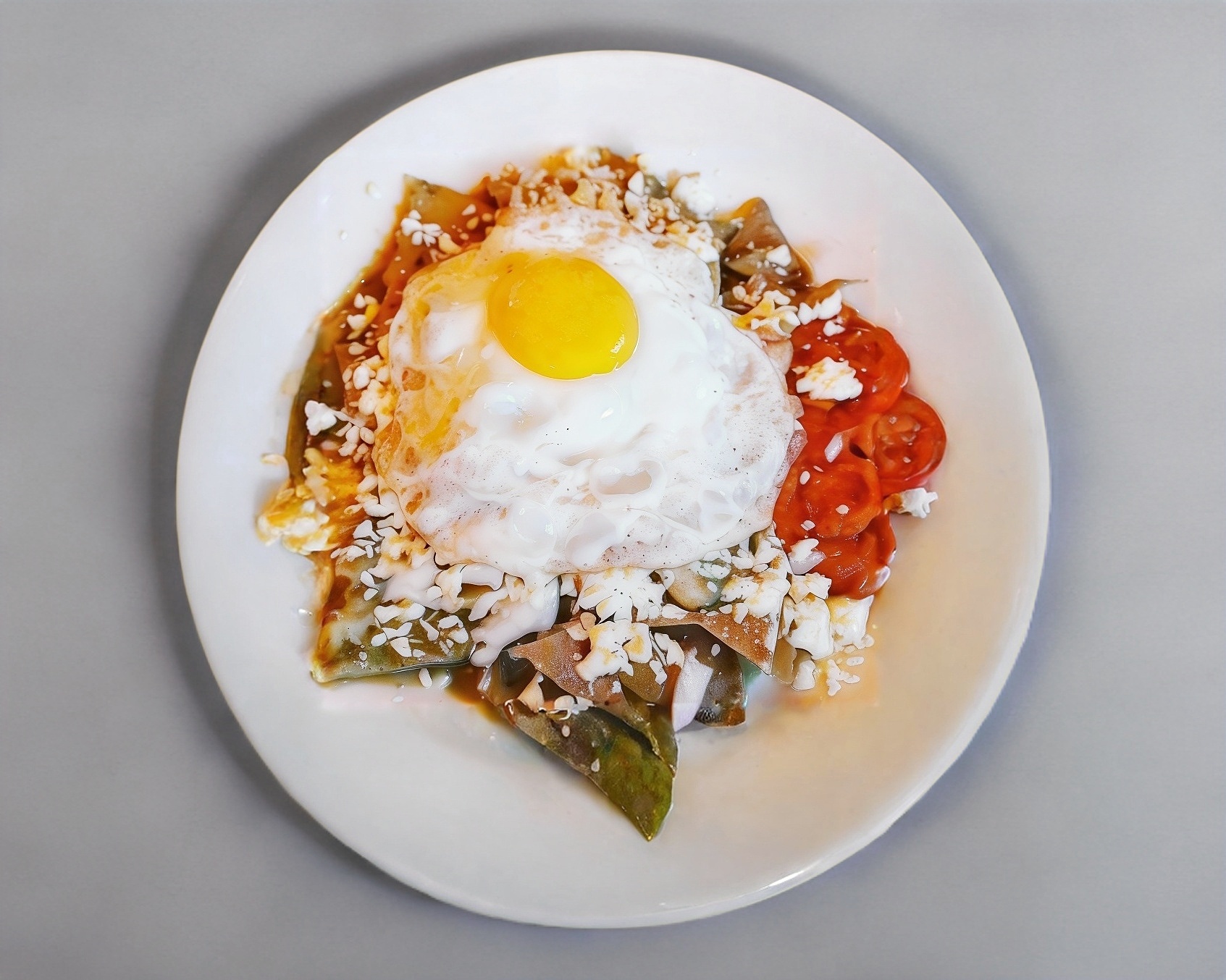 Chilaquiles Rojos, Asada/Huevo Estrellado
