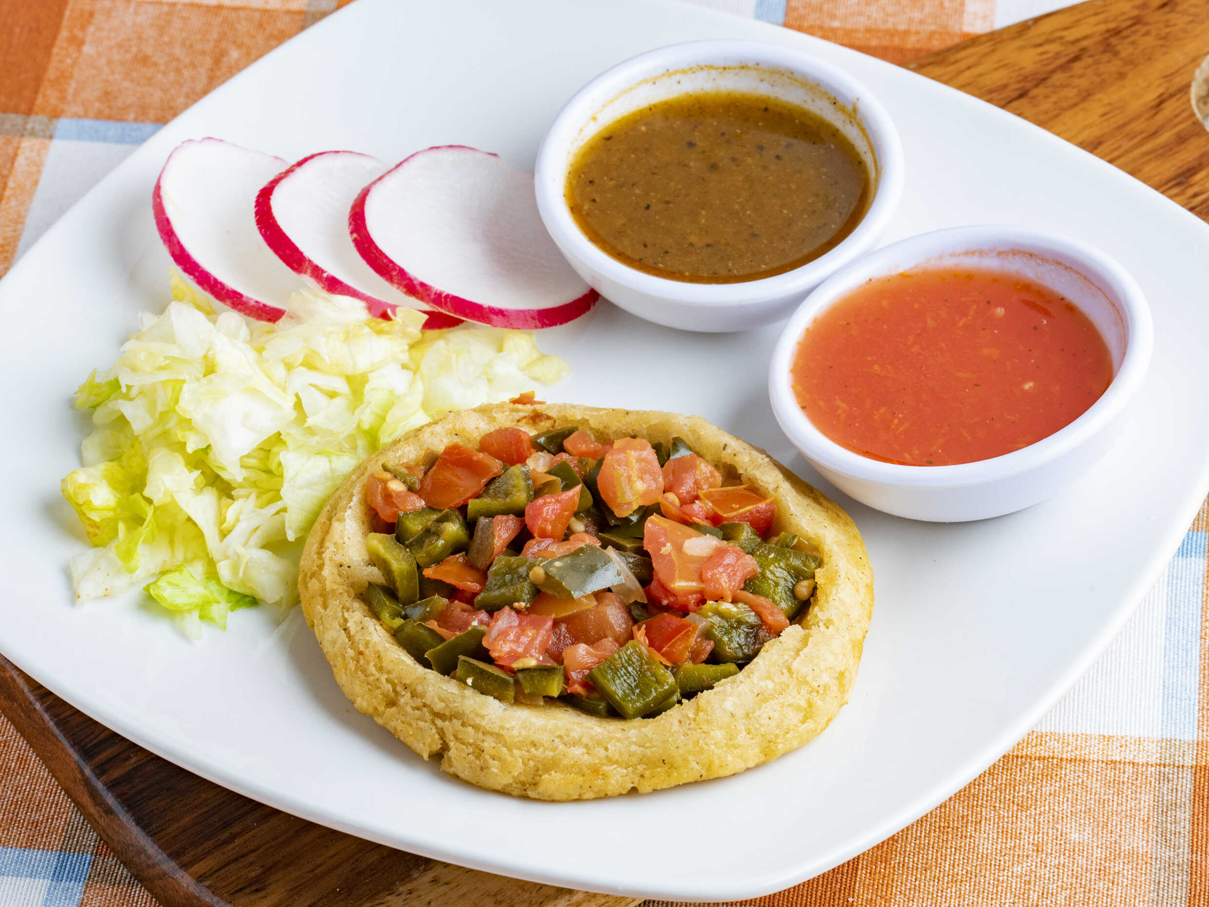 Sope con Rajas