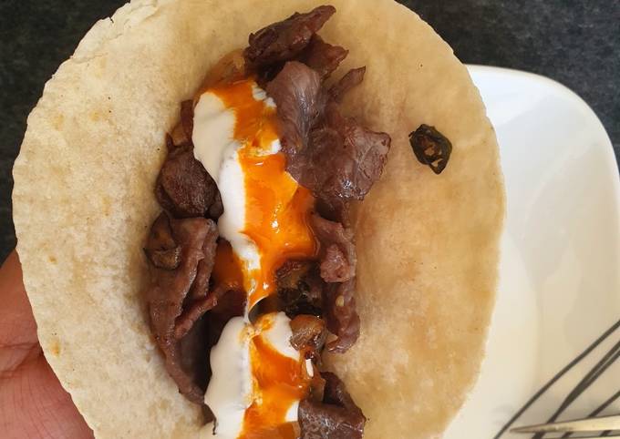 Taco de Harina Cecina