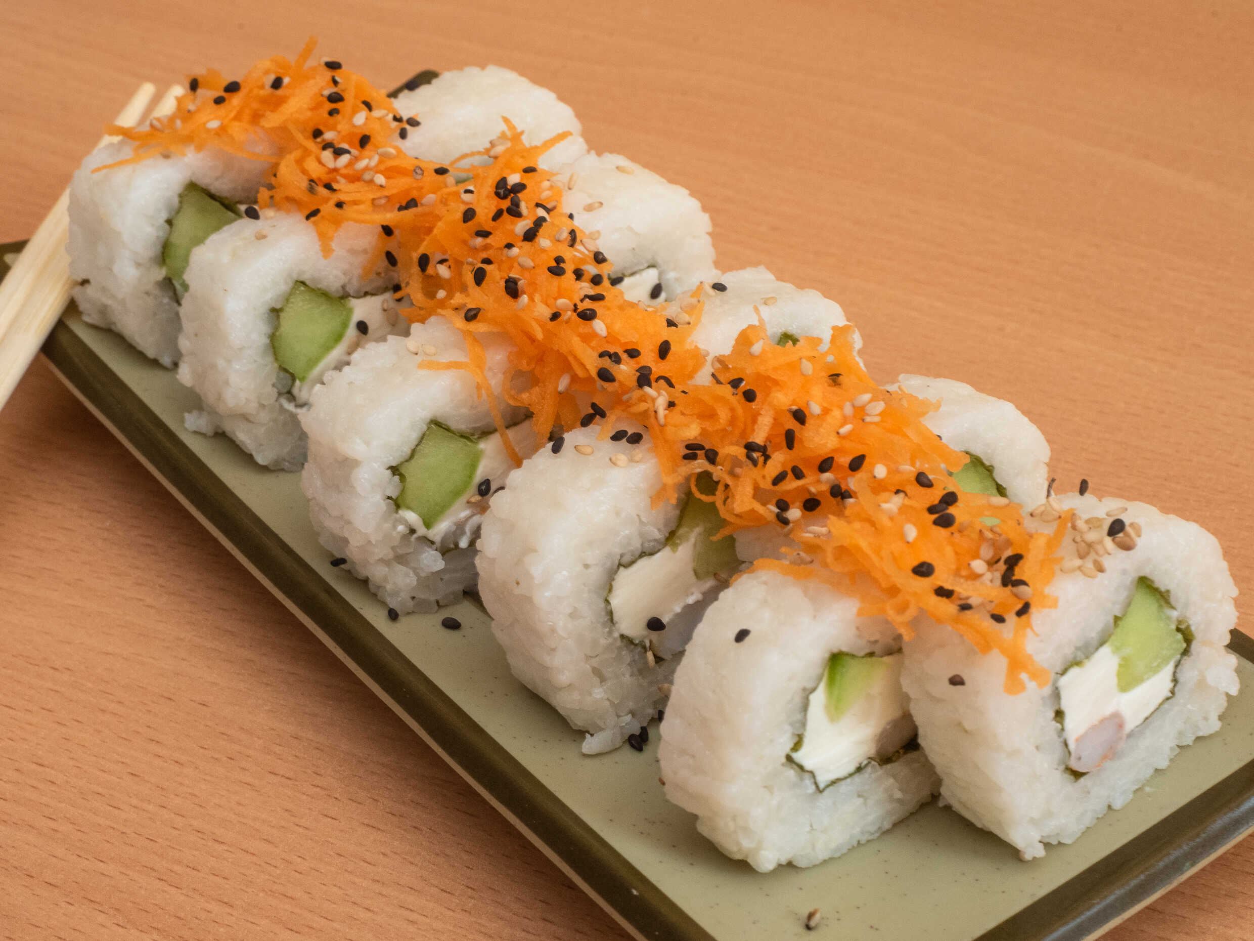 Sushi Roll Tradicional California de Camarón