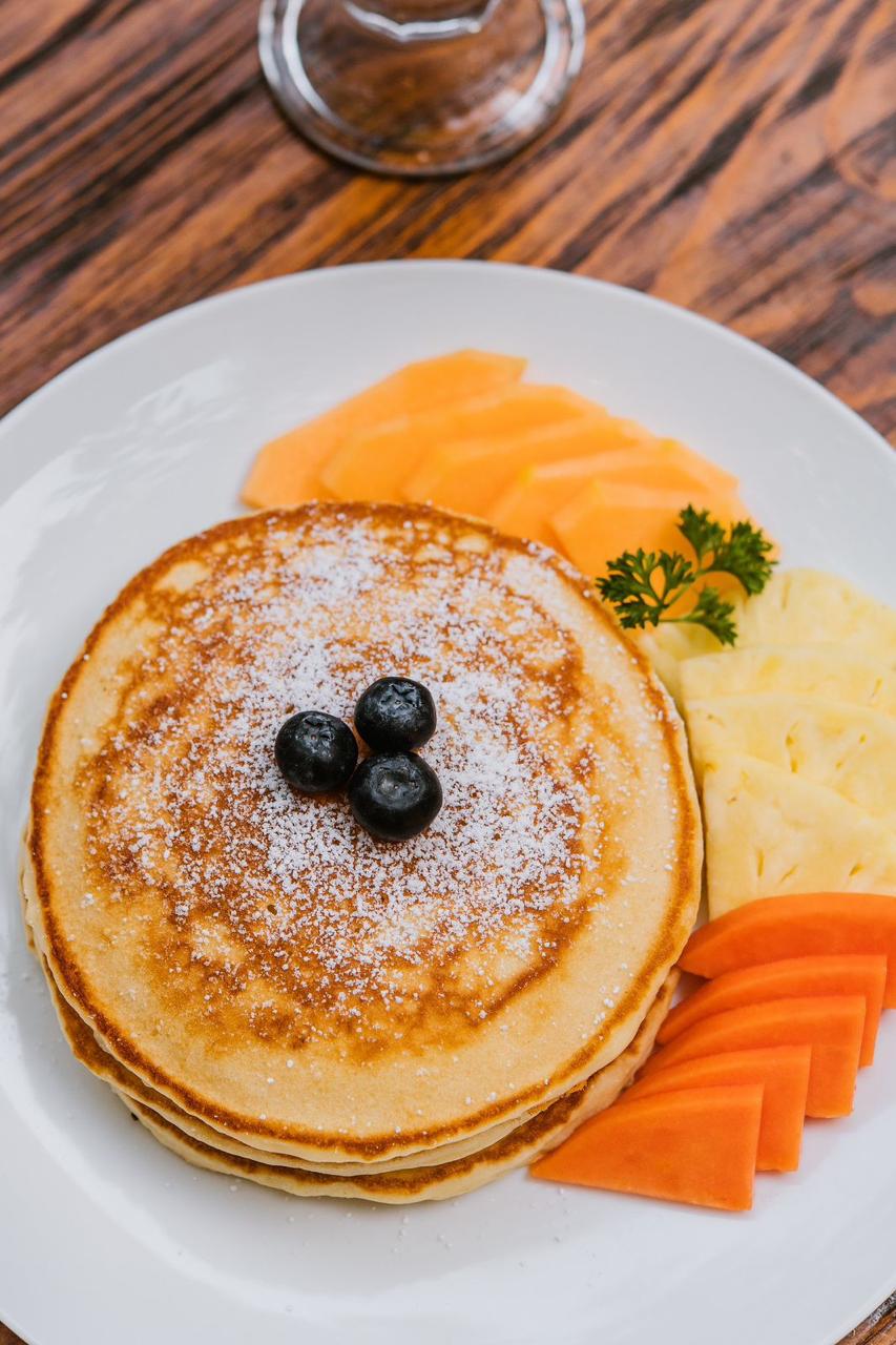 Hot Cakes con Fruta