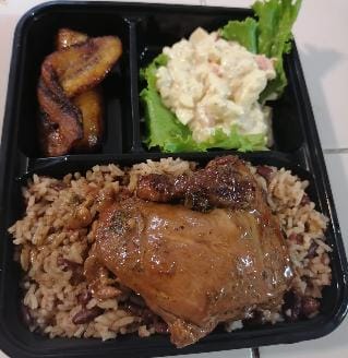 Rice & Beans Regular + Papas Fritas