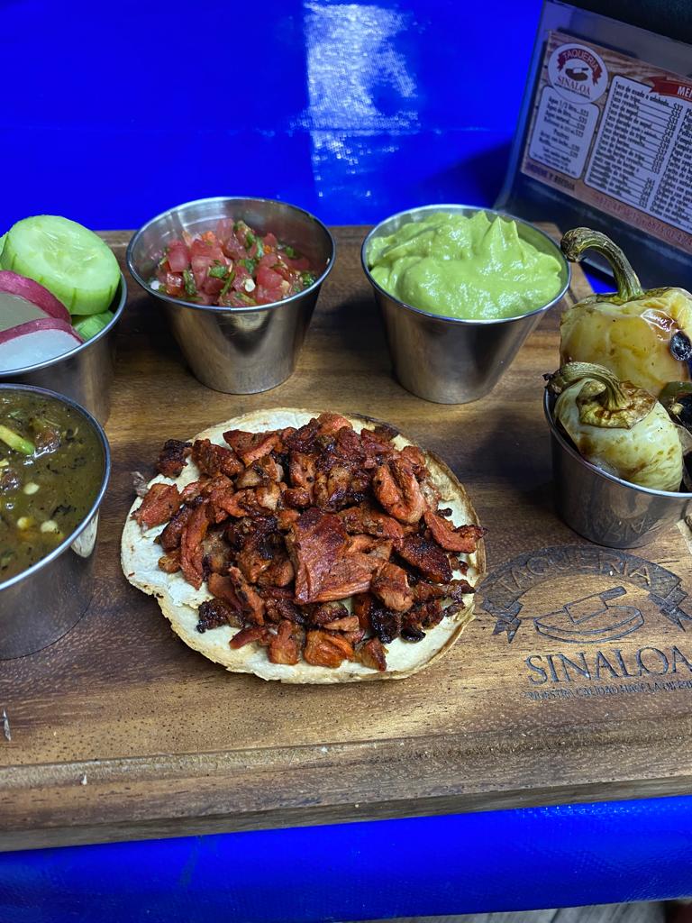 Taco Dorado de Adobada