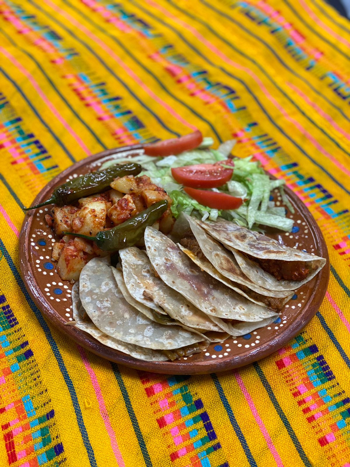 Orden De Tacos De Harina
