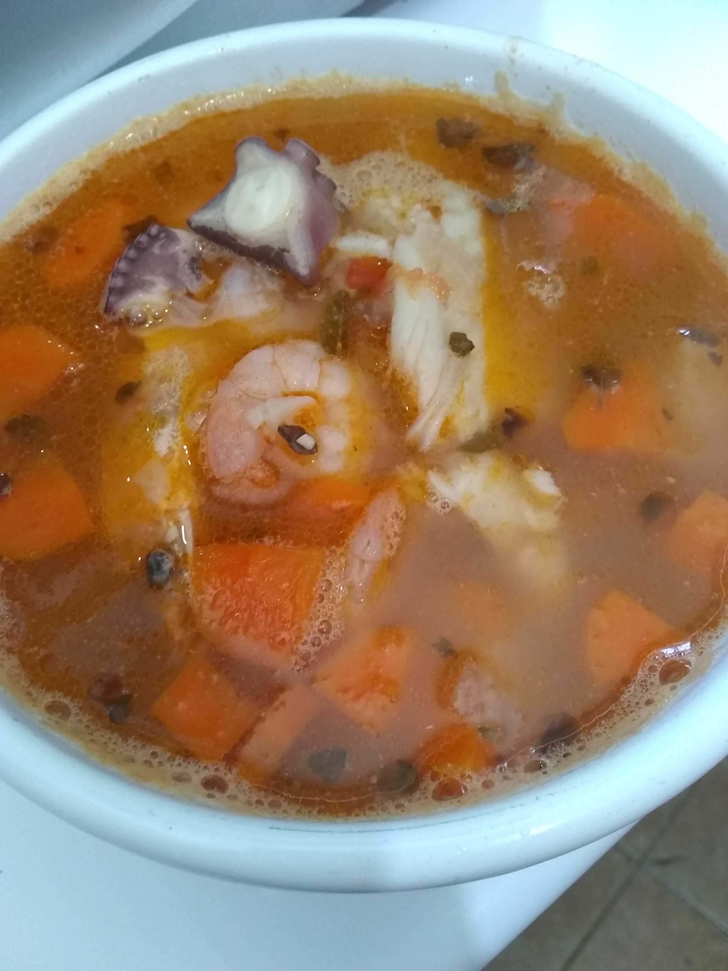 Caldo de Pescado