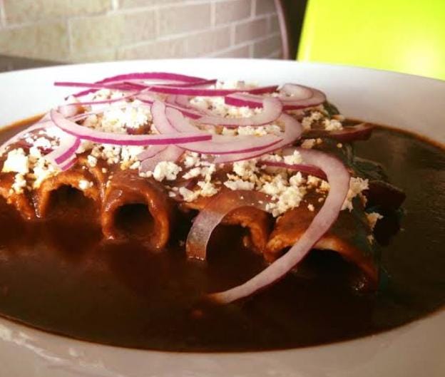Enchiladas De Pollo