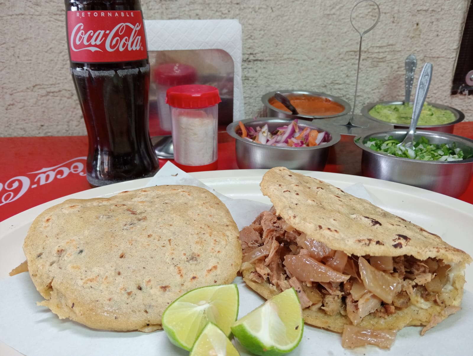 Gordita de Carnitas