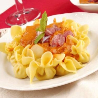 São 500g da clássica massa artesanal bem levinha, acompanhada dos melhores molhos com o toque varanda.