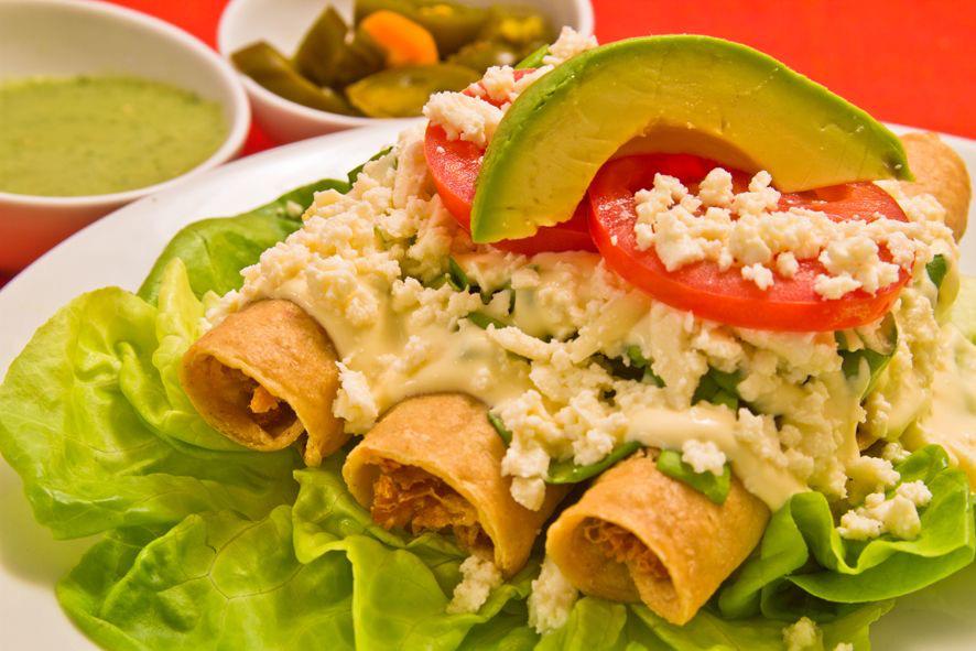 Orden de 4 Flautas de Res y Pollo