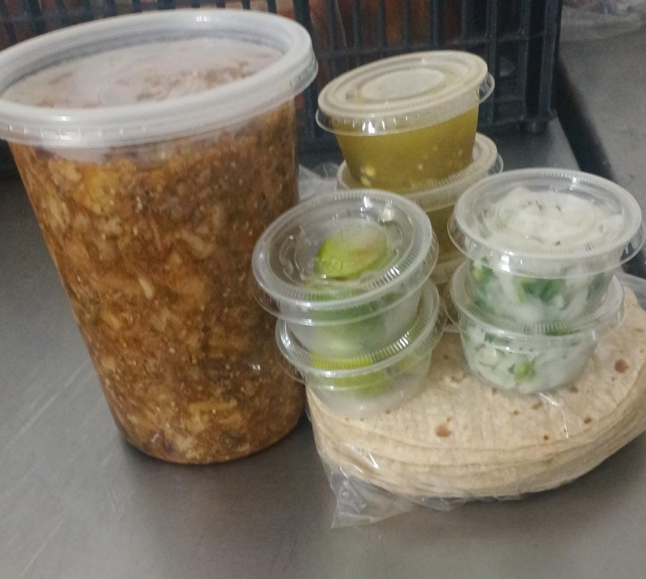 Litro de chicharrón en salsa verde