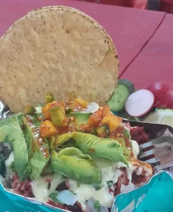 Papa Rellena de Adobada con Queso
