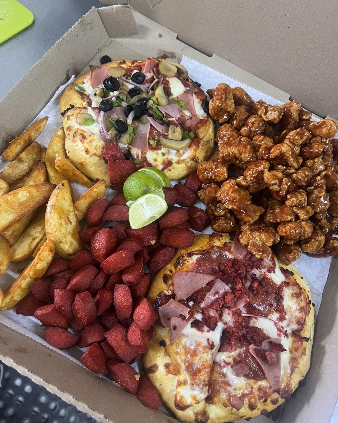 Mini-Munchies Box