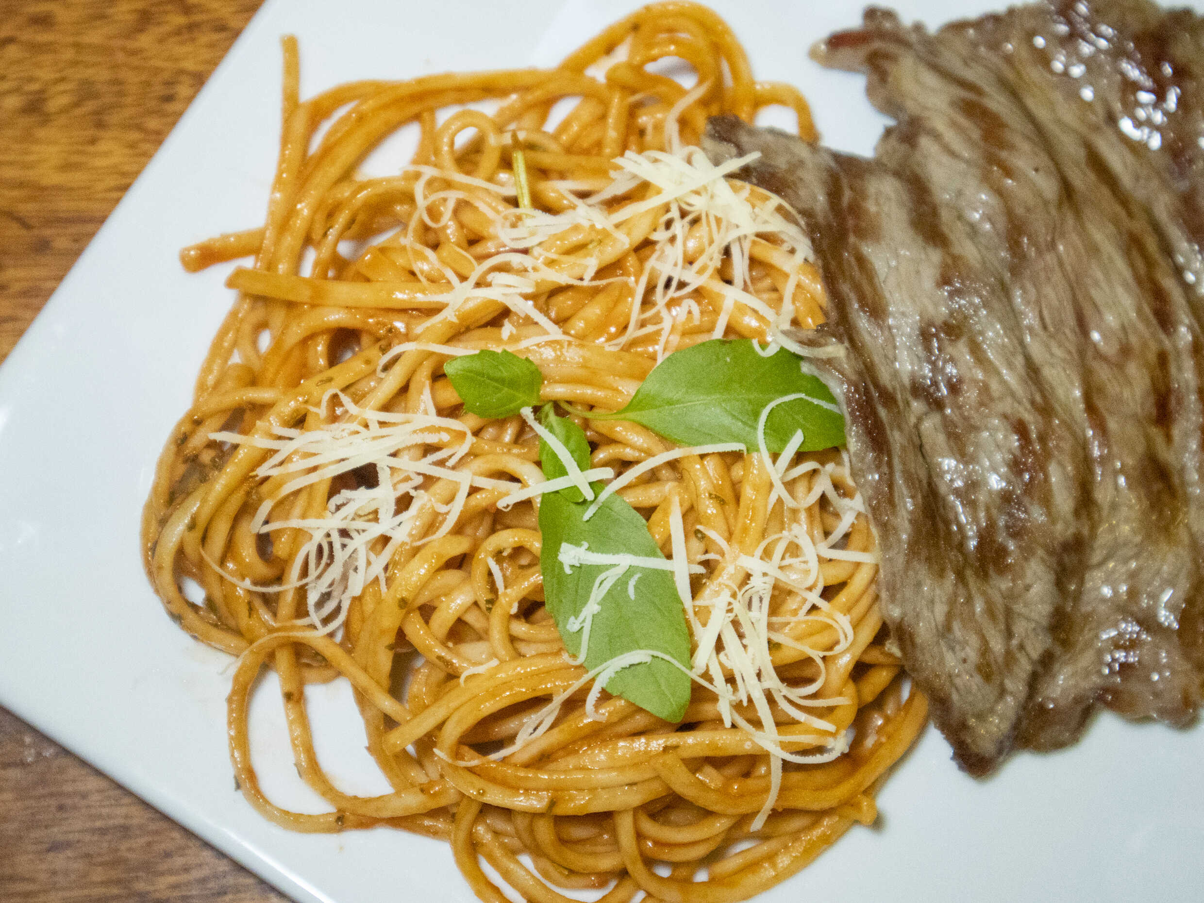Linguini Salsa de Tomate