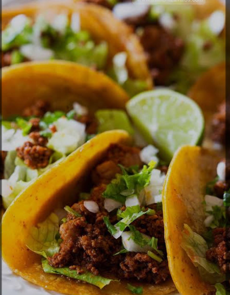 5 Tacos de Longaniza y 1 Refresco o Boing