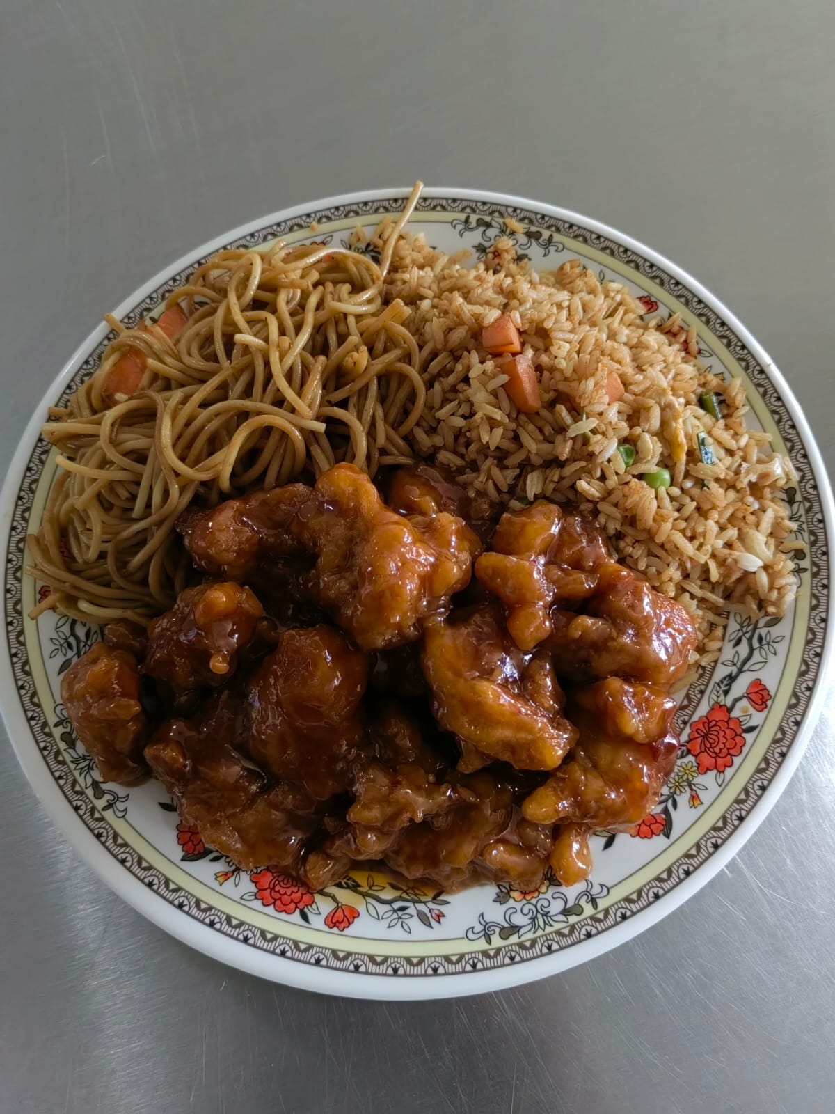 1 Guiso + Arroz Y/o Pasta.