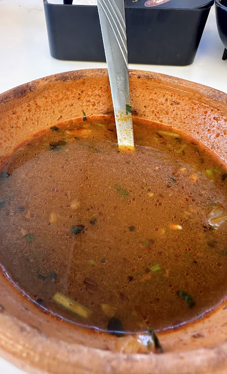 1/2 L Consome Especial con Carne