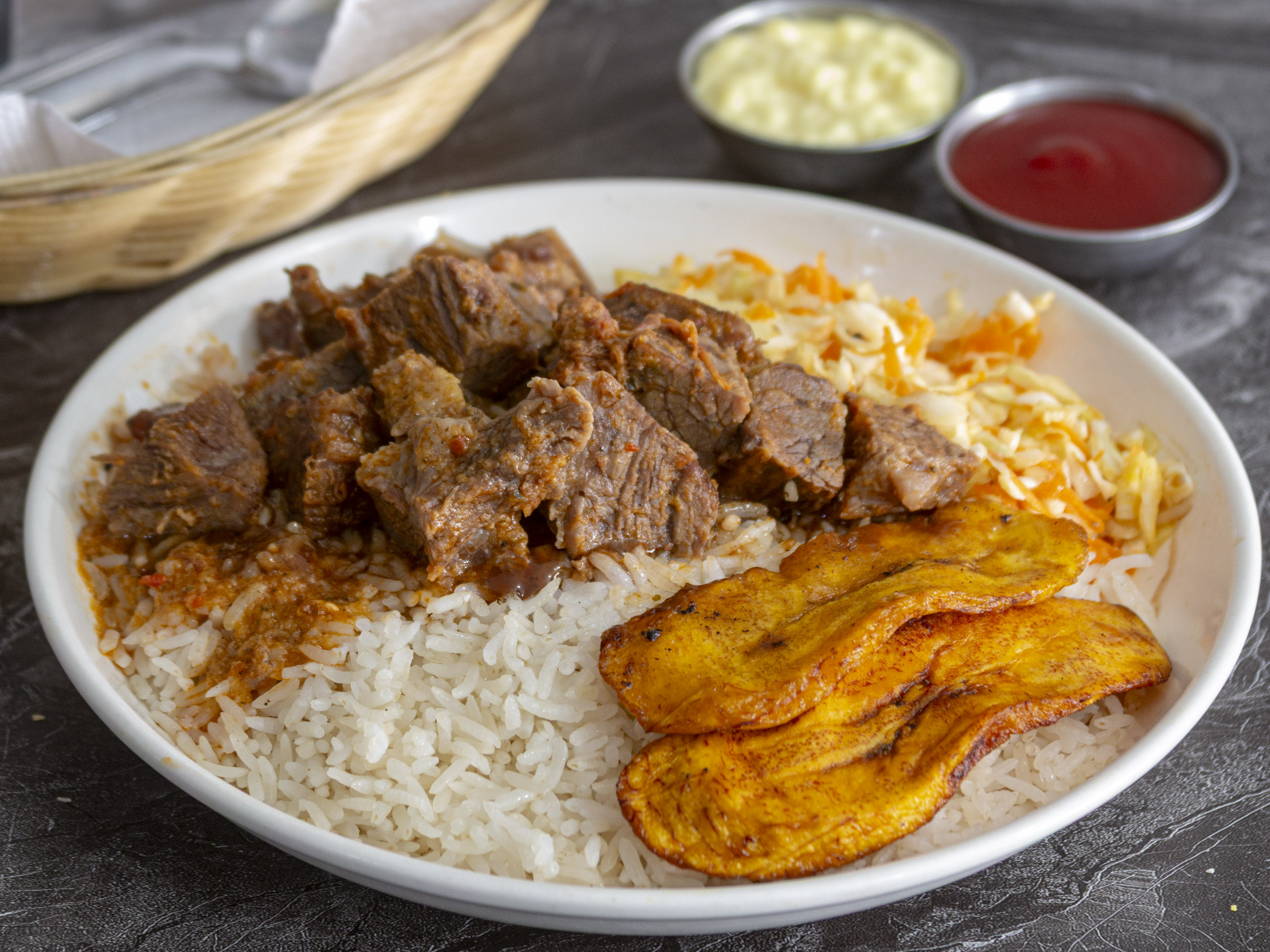 Carne guisada con papas