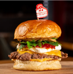 Combo Hamburguesa The Good Matthew Philly Burger