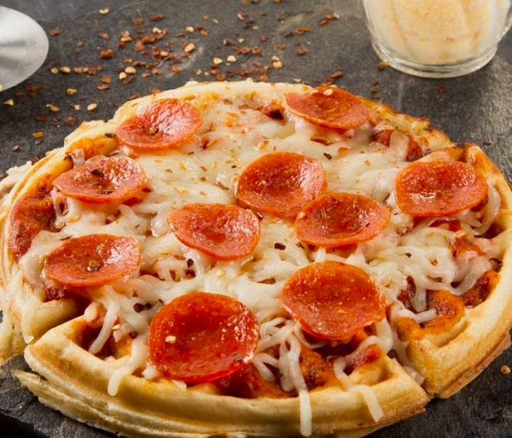 Waffle pizza