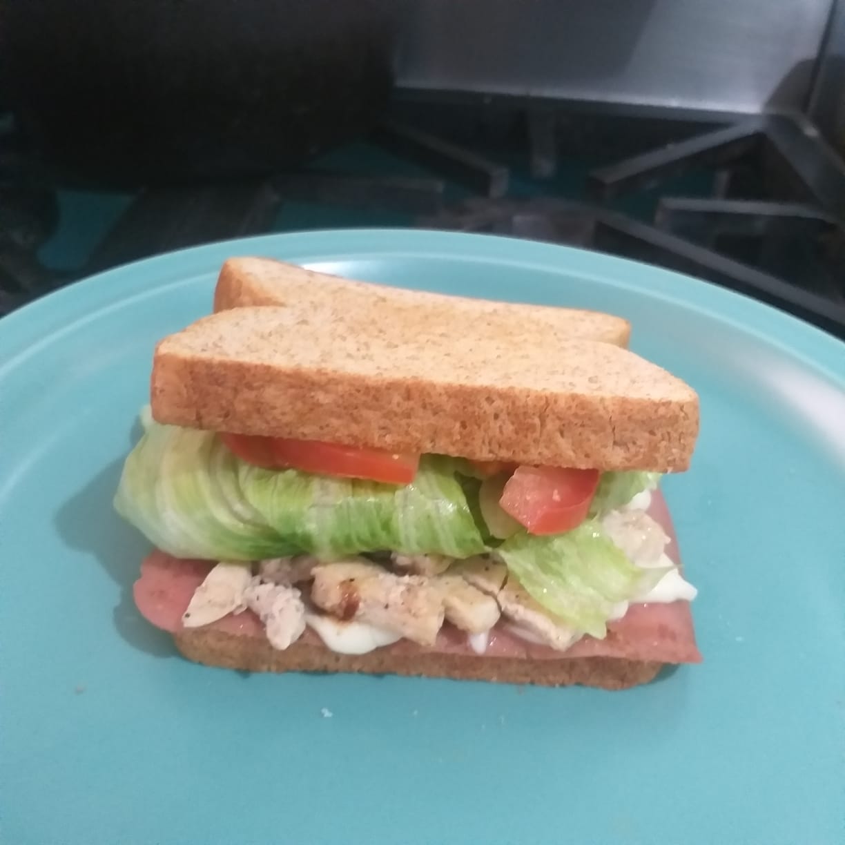 Sándwich con Pollo
