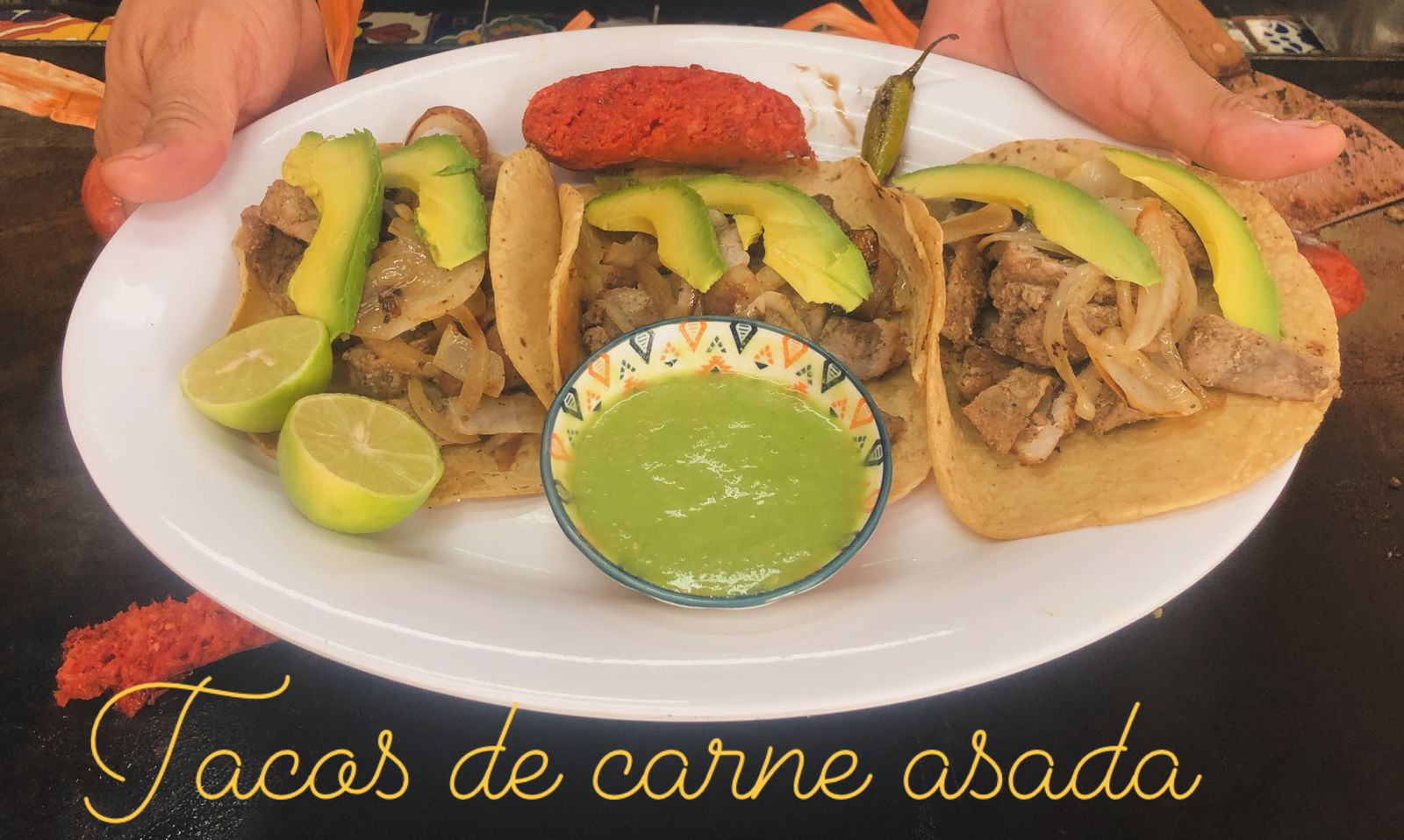 3 Tacos de Asada con Aguacate, cebolla + salchicha