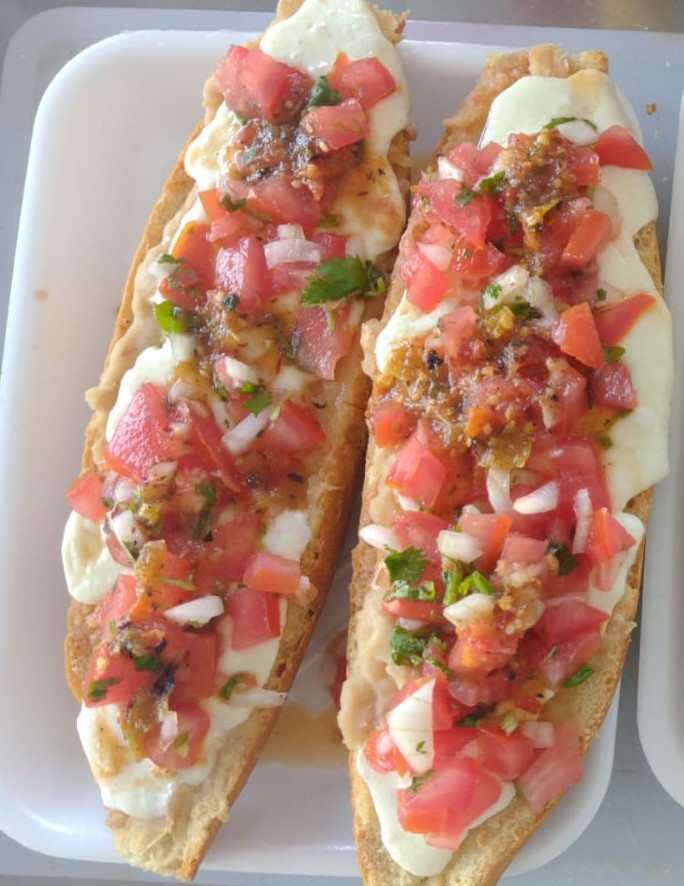 Molletes Salados 2 Piezas