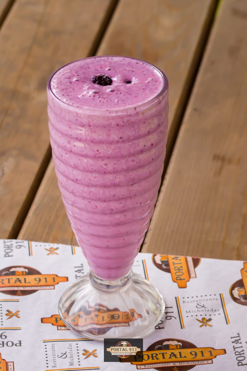 Licuado de Frutos Rojos