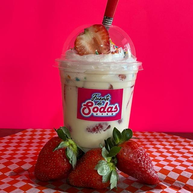 Fresas con Crema 16Oz