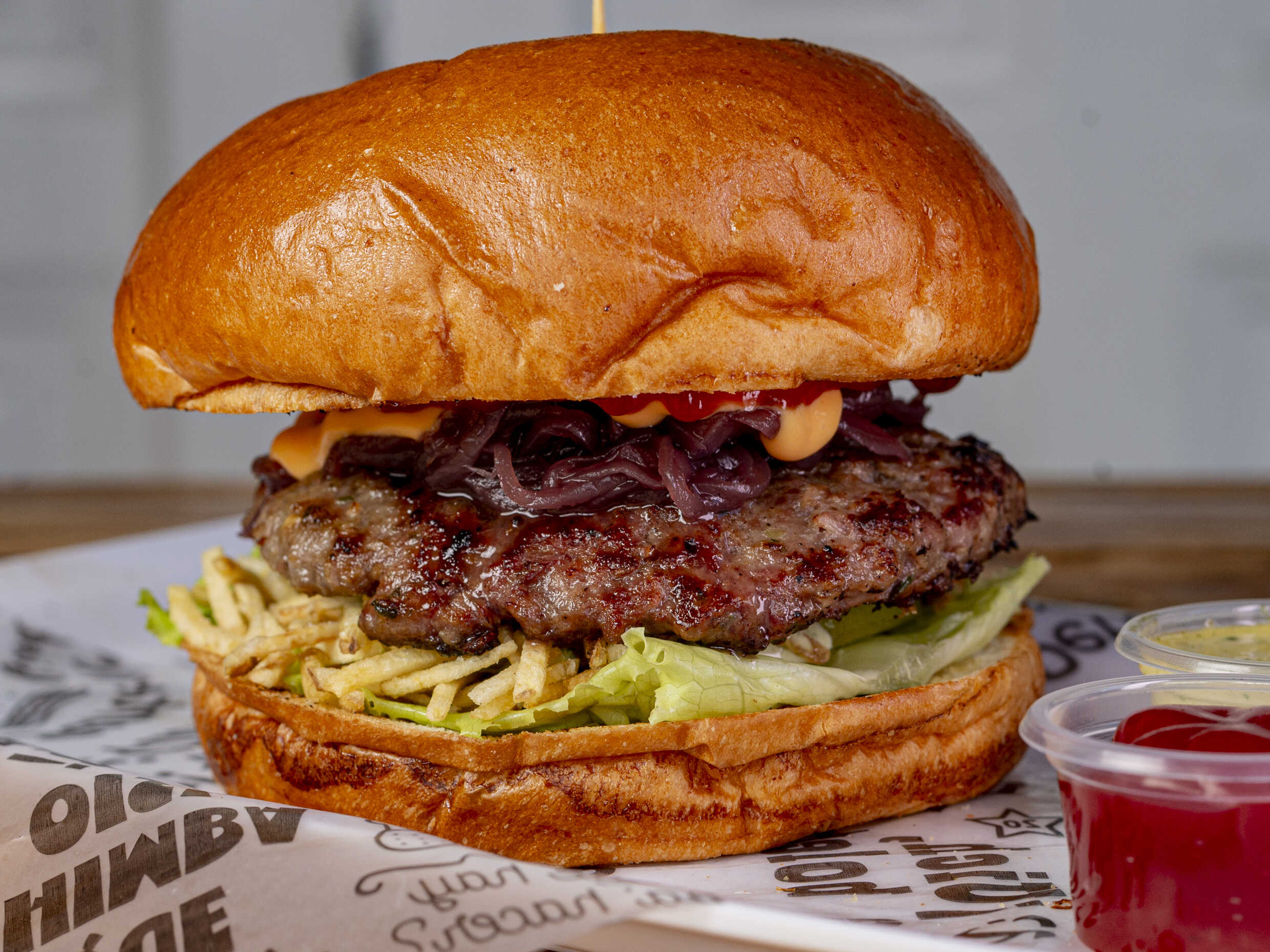 Hamburguesas Callejera + Salchipapa Sencilla