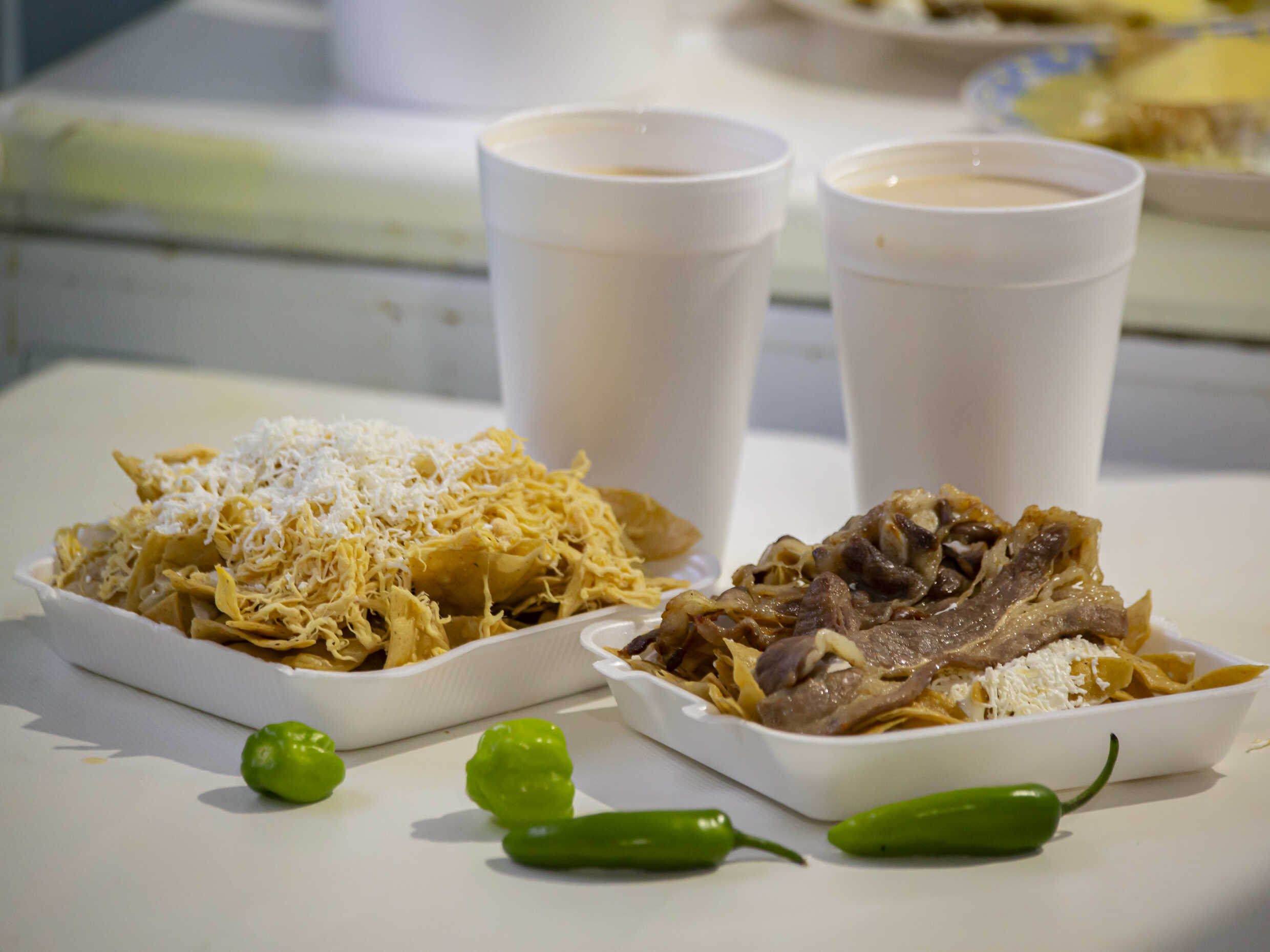 COMBO Pollo GR + Bistec GR + 2 aguas de 1L Jamaica