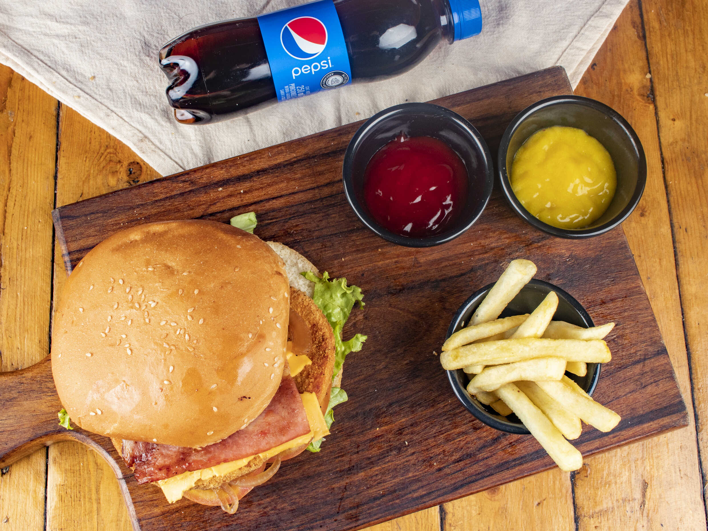 Hamburguesa Tradicional + Gaseosa 250 ml