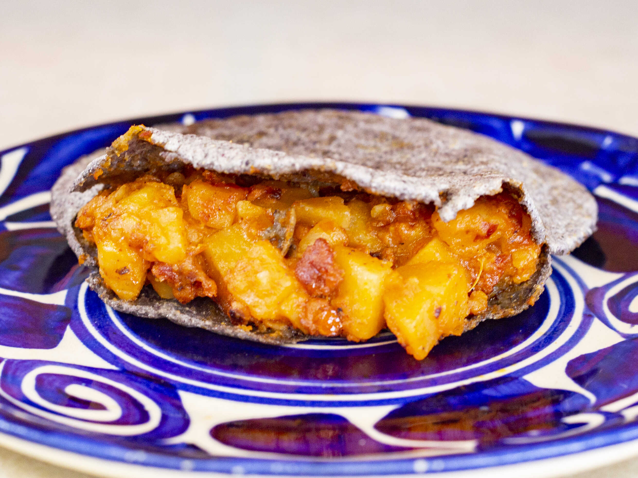 Gordita Sencilla Con Guiso