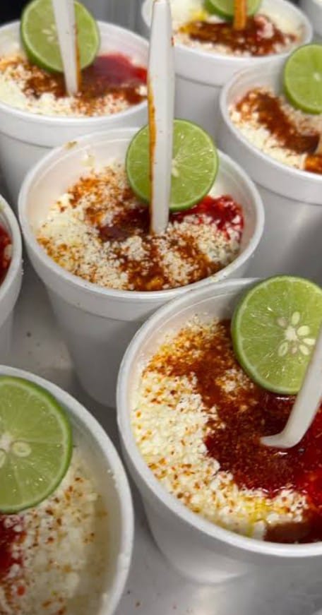 Elote Entero Sal y Limón