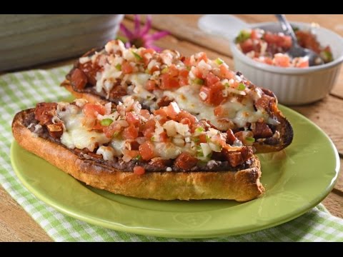 MOLLETES CON CARNE