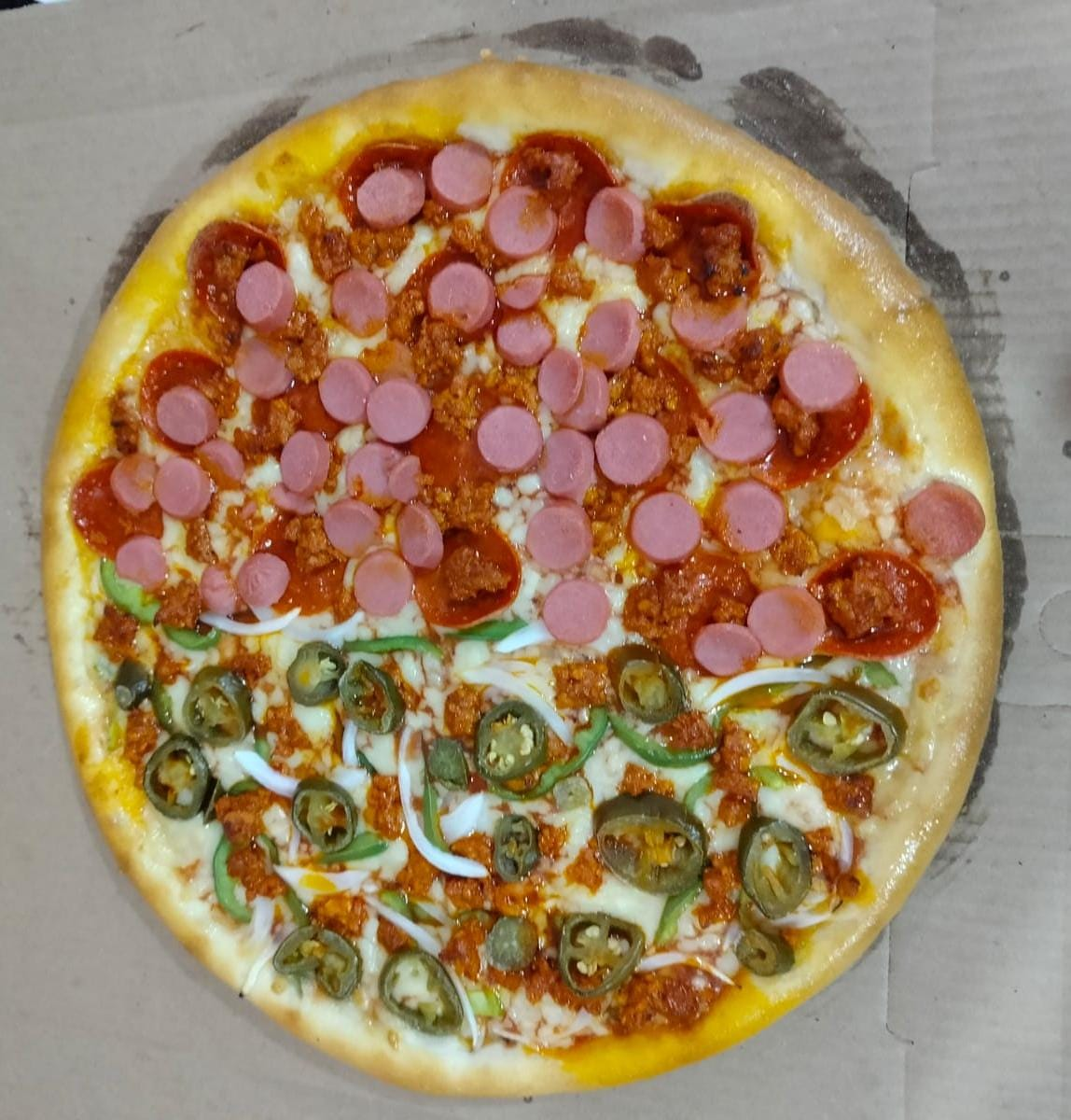 Pizza Mitad Mexicana y Mitad Deli Grande
