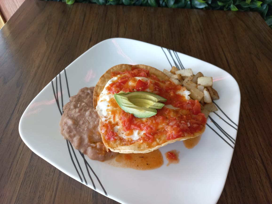 Huevos Motuleños